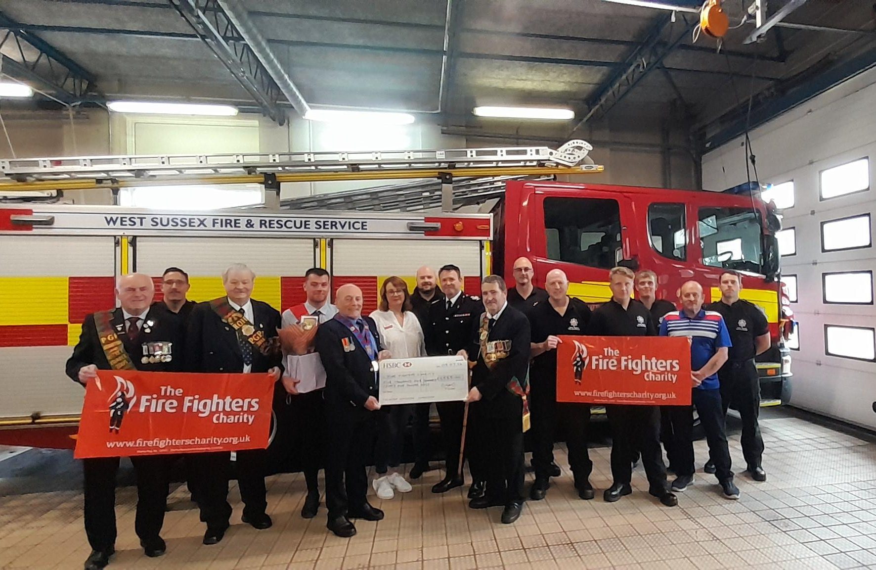 Lodge raises £5,555 in memory of firefighter